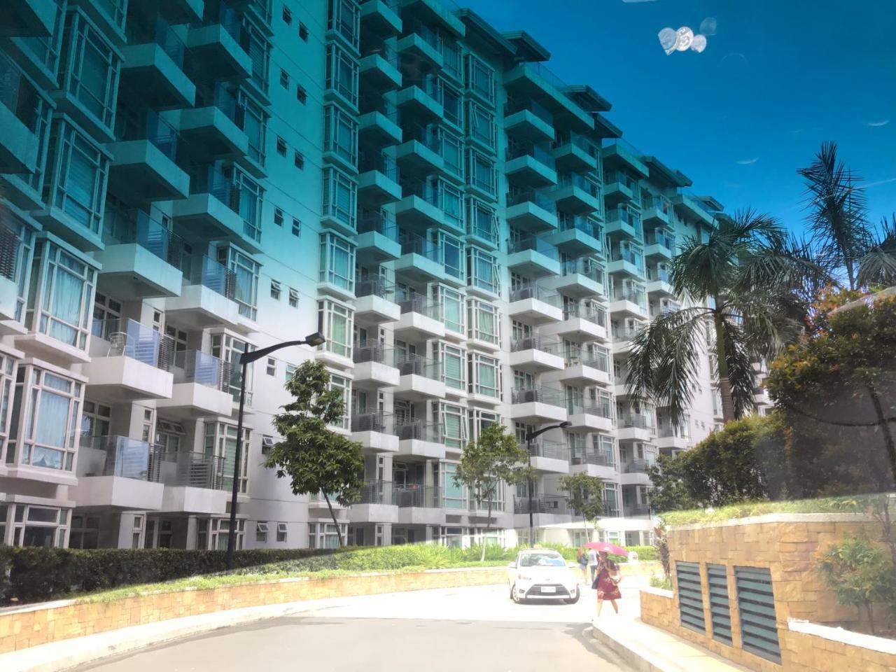 Condo At Parkside Villas Across The Airport マニラ市 エクステリア 写真